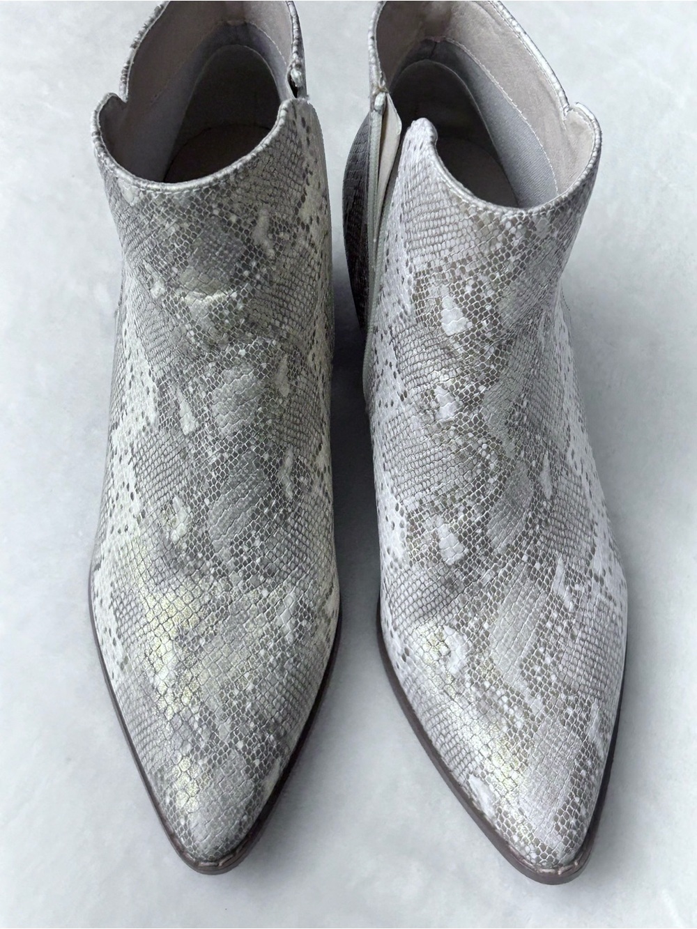 Coconuts by Matisse Astoria Snake-Print Pointed Cream Gold Ankle Booties Size 10